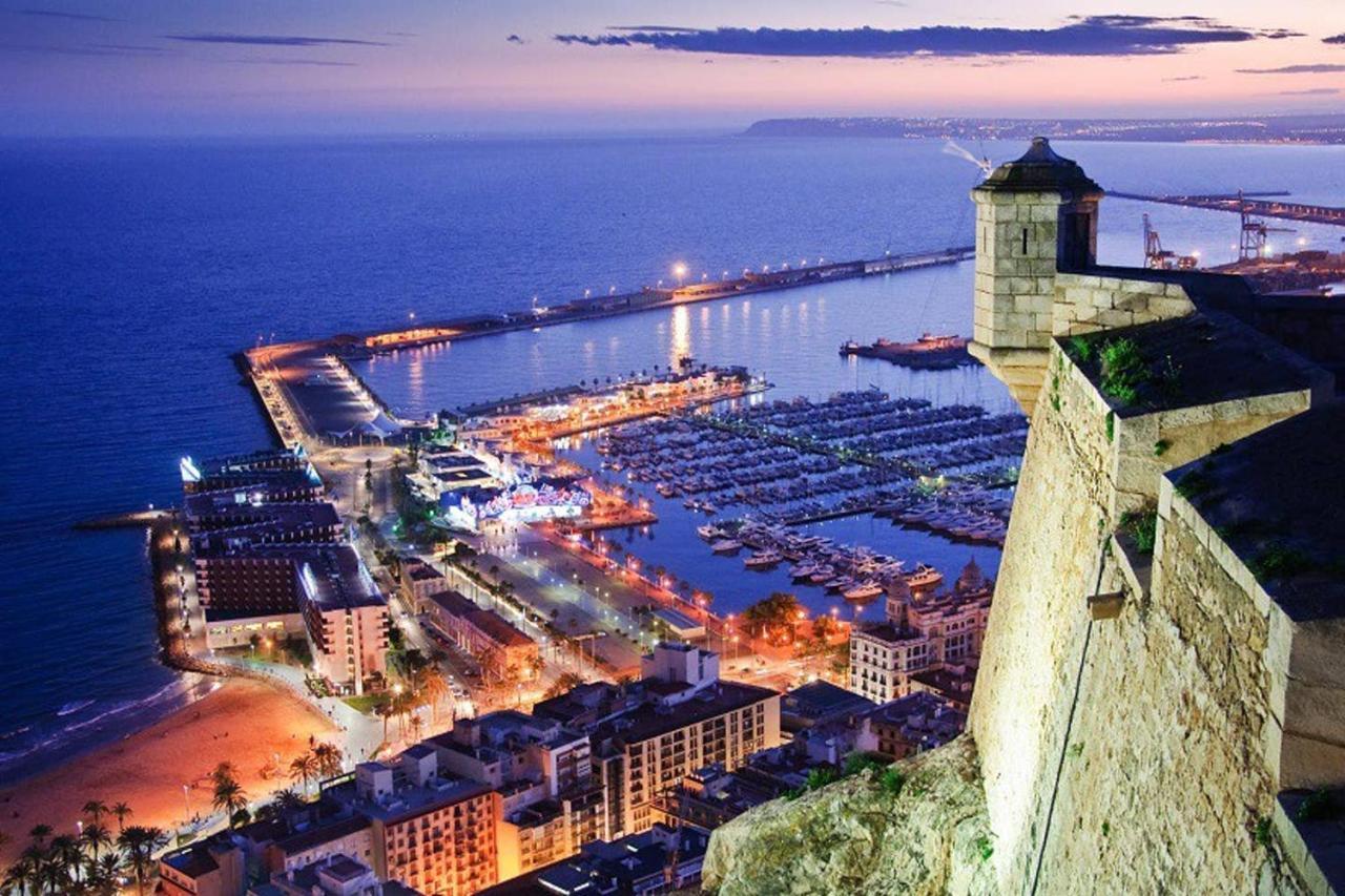 Apartamento Muy Centrico 5 Minutos Playa Alicante Luaran gambar